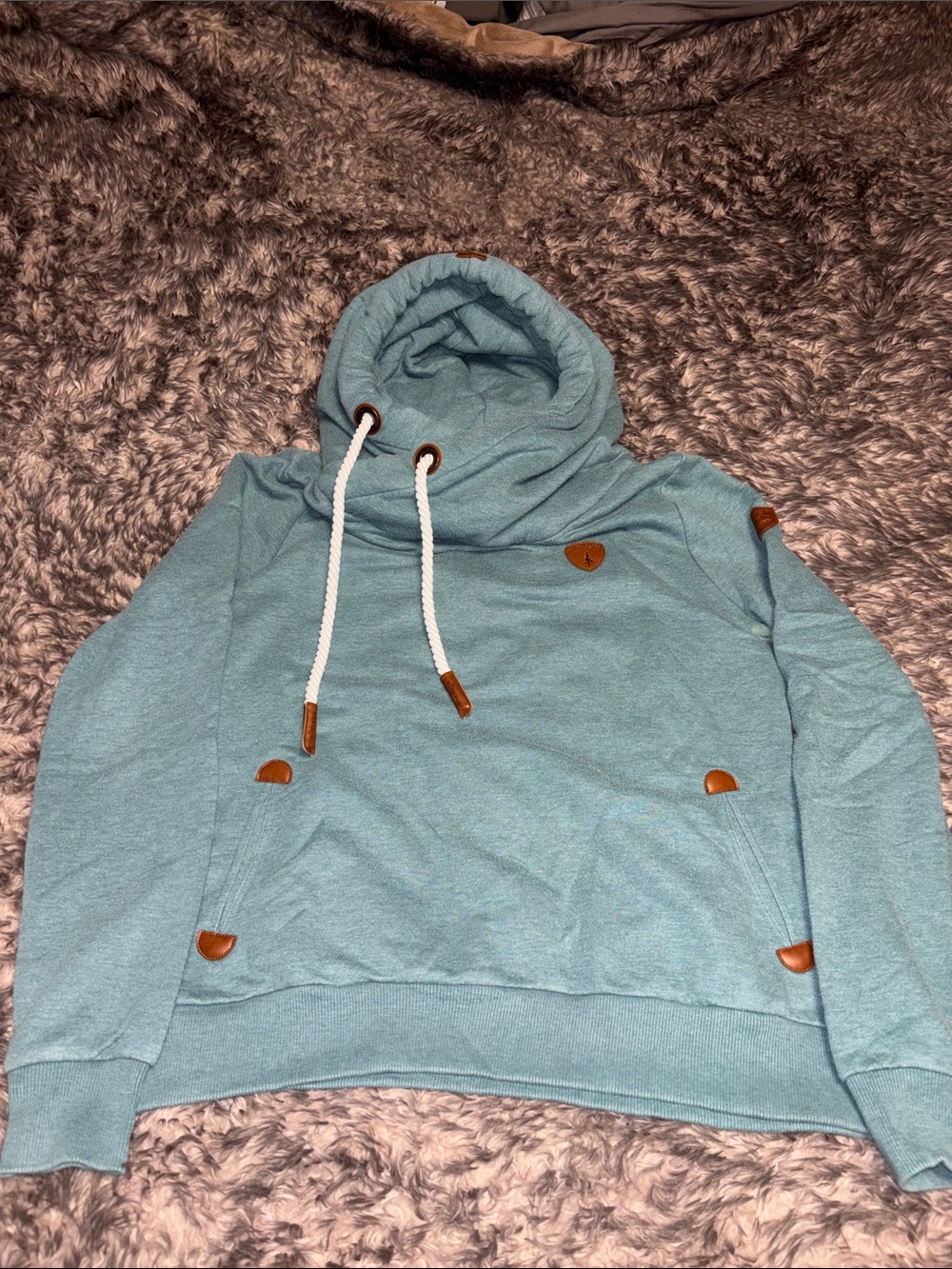 Wanakome Seafoam Pullover Hoodie with Contrast Tabs